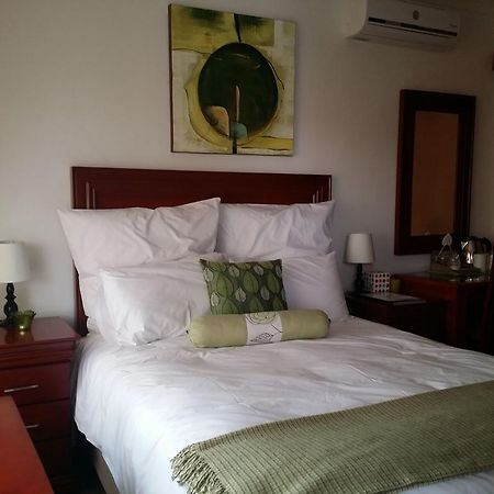 Alicia'S B&B Roodepoort Kültér fotó