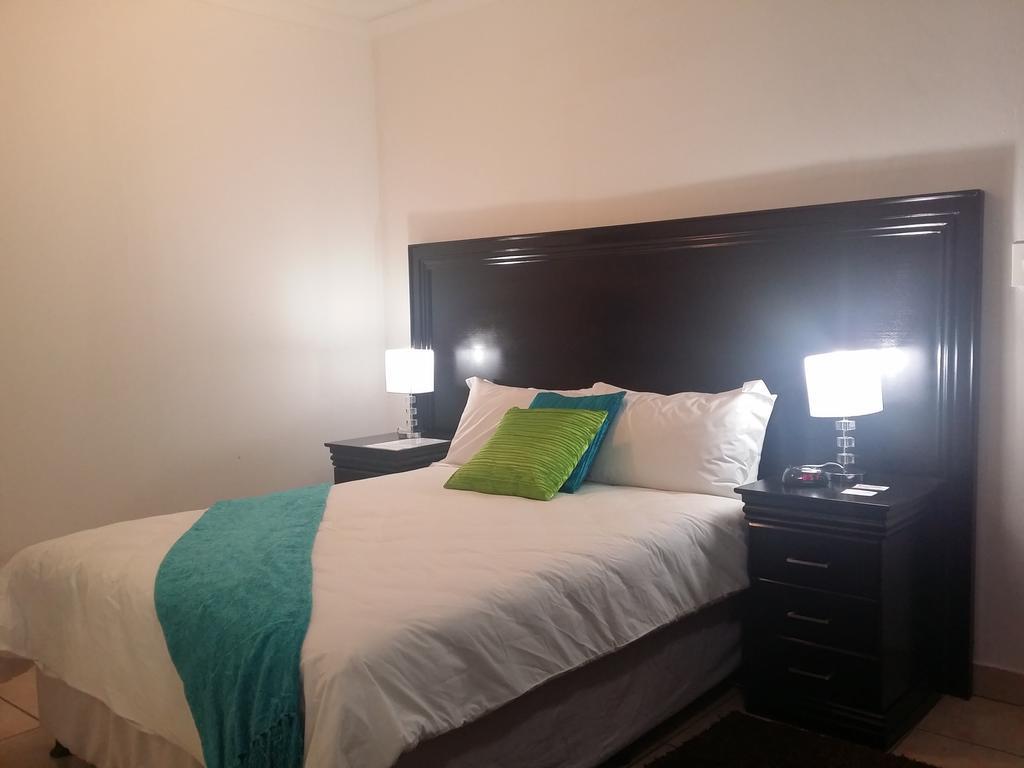 Alicia'S B&B Roodepoort Kültér fotó