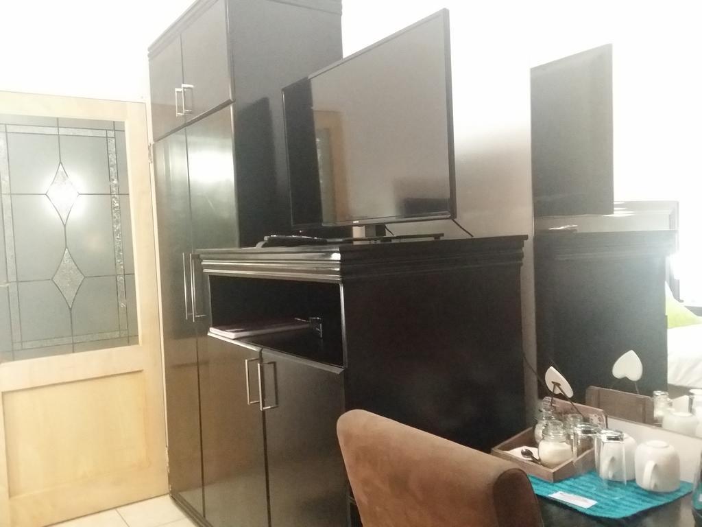 Alicia'S B&B Roodepoort Kültér fotó
