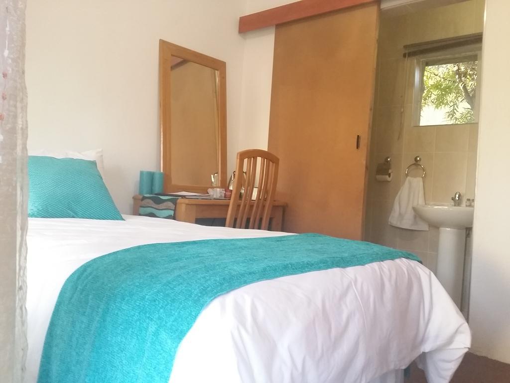 Alicia'S B&B Roodepoort Szoba fotó